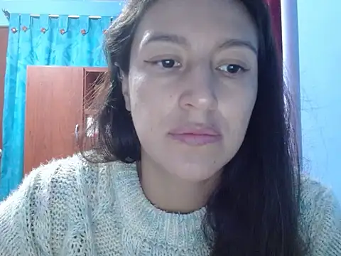 Snapshot of SarahFriendly chatting on July 9, 2026, 8:24 pm SarahFriendly online show from July 9, 2026, 8:24 pm