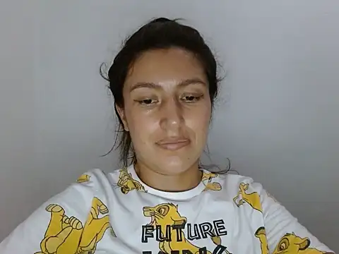 Snapshot of SarahFriendly chatting on August 2, 2026, 8:07 pm SarahFriendly online show from August 2, 2026, 8:07 pm