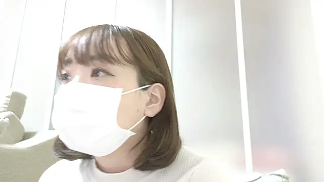 -rena-rena online show from November 8, 2025, 2:39 pm