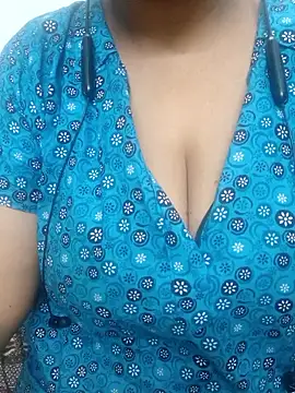 Snapshot of tami_lavanya chatting on June 12, 2026, 6:07 pm tami lavanya online show from June 12, 2026, 6:07 pm
