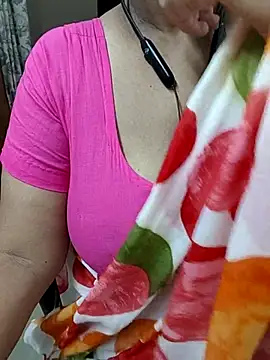 Snapshot of tami_lavanya chatting on June 17, 2026, 6:38 am tami lavanya online show from June 17, 2026, 6:38 am