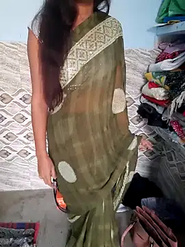 Snapshot of Aarti-kumri chatting on November 11, 2025, 10:37 am Aarti-kumri online show from November 11, 2025, 10:37 am