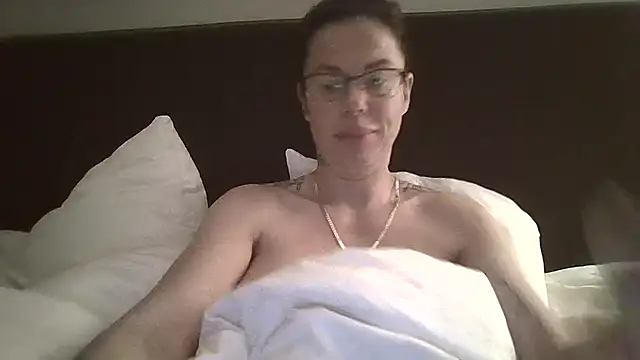 Snapshot of sexygilf82 chatting on March 6, 2026, 11:01 pm sexygilf82 online show from March 6, 2026, 11:01 pm