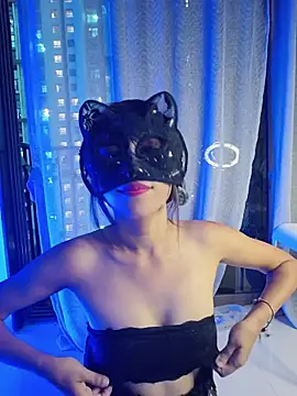 Snapshot of SinfulTemptation chatting on April 25, 2026, 1:41 pm SinfulTemptation online show from April 25, 2026, 1:41 pm