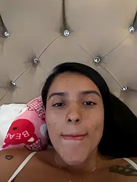 Snapshot of AnaaFaith_ chatting on October 23, 2025, 7:56 pm AnaaFaith online show from October 23, 2025, 7:56 pm