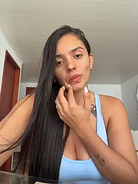 Snapshot of AnaaFaith_ chatting on May 4, 2026, 6:48 pm AnaaFaith online show from May 4, 2026, 6:48 pm