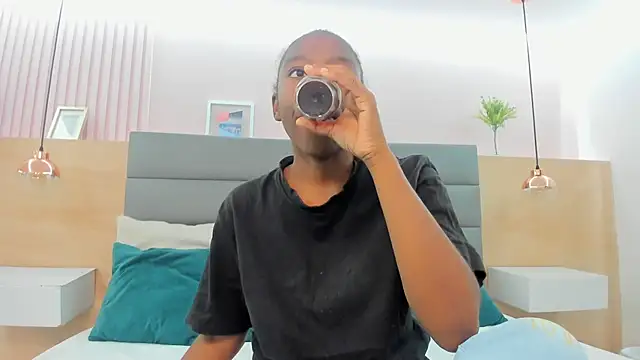 Snapshot of _emma_willliams_ chatting on November 6, 2025, 1:45 pm emma willliams online show from November 6, 2025, 1:45 pm