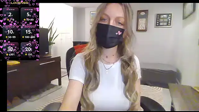 Snapshot of Magical_Milf_MelissaXX chatting on September 28, 2025, 2:55 pm Magical Milf MelissaXX online show from September 28, 2025, 2:55 pm