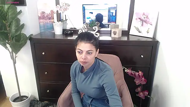 LadyLiia online show from February 11, 2026, 4:50 am