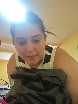 barbielamaravilla11 online show from November 17, 2025, 2:01 pm