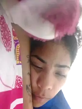 ZafiroAndFlynn online show from December 15, 2025, 5:44 am