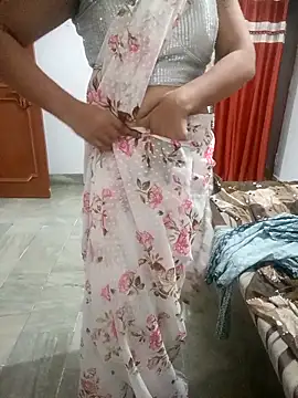 Snapshot of Anamika-singhania chatting on September 25, 2025, 9:46 am Anamika-singhania online show from September 25, 2025, 9:46 am