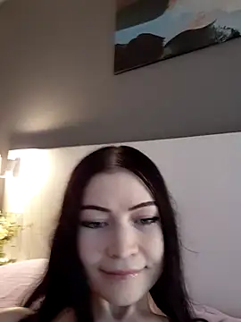 Snapshot of DragonFoxie chatting on July 2, 2026, 6:14 pm DragonFoxie online show from July 2, 2026, 6:14 pm