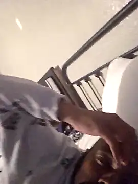 Snapshot of xHelloKitty chatting on September 10, 2025, 4:12 am xHelloKitty online show from September 10, 2025, 4:12 am