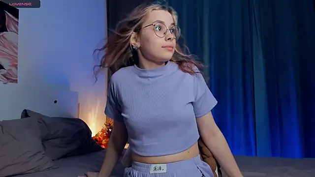 VedaSchulz online show from November 29, 2025, 6:33 pm