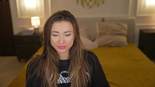 Snapshot of Luna_secretgirl chatting on September 30, 2025, 6:51 am Luna secretgirl online show from September 30, 2025, 6:51 am