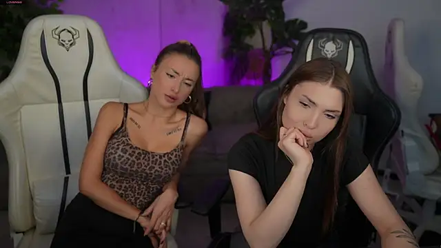 Snapshot of Luna_secretgirl chatting on October 31, 2025, 7:53 am Luna secretgirl online show from October 31, 2025, 7:53 am