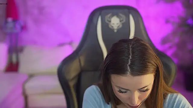 Snapshot of Luna_secretgirl chatting on November 23, 2025, 8:03 am Luna secretgirl online show from November 23, 2025, 8:03 am