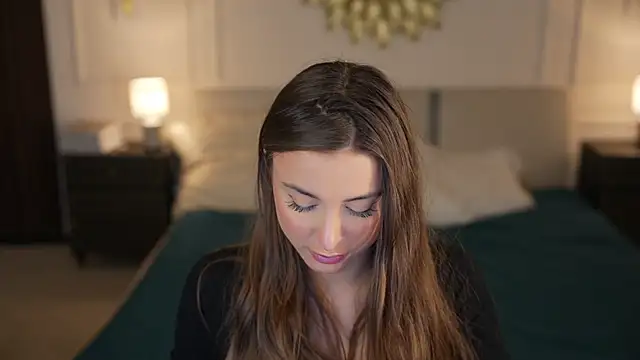 Luna secretgirl online show from December 16, 2025, 8:19 am