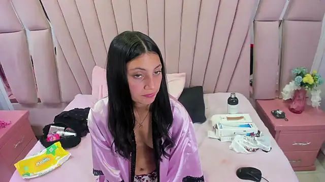 Snapshot of _Luna_Bennett chatting on June 5, 2026, 7:30 pm Luna Bennett online show from June 5, 2026, 7:30 pm