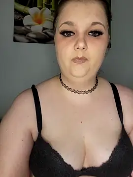 LioEstxh online show from May 3, 2026, 2:45 pm