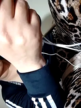 lindasexy-Hot online show from March 11, 2026, 12:27 am