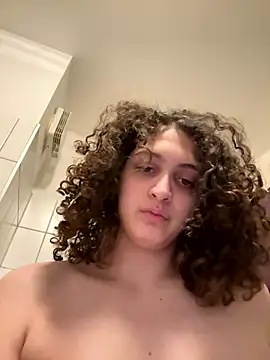 DreamThickCouple online show from January 6, 2026, 10:56 pm