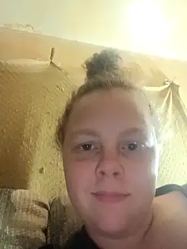 countrymomma online show from April 27, 2026, 2:53 am