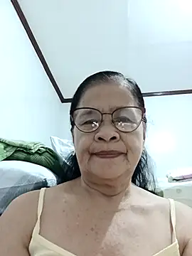 Sweet-Lita50 online show from April 28, 2026, 12:09 am