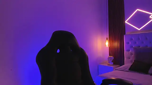 Snapshot of ZamabyCrucie chatting on November 21, 2025, 5:28 am ZamabyCrucie online show from November 21, 2025, 5:28 am