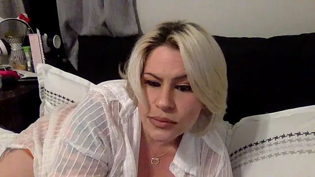 toomuchofafreak online show from February 17, 2026, 4:53 am