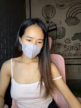 TiNa 04 online show from September 23, 2025, 6:22 pm