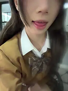 Snapshot of Yiyi-707 chatting on February 24, 2026, 9:18 am Yiyi-707 online show from February 24, 2026, 9:18 am