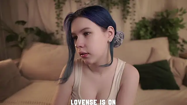 ElizSpieth online show from December 21, 2025, 1:13 am