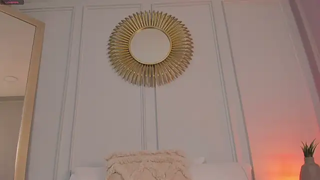 Snapshot of CharlotteBrownn_ chatting on May 15, 2026, 11:12 pm CharlotteBrownn online show from May 15, 2026, 11:12 pm
