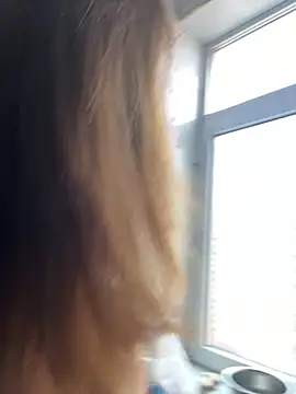 feifei 521 online show from November 9, 2025, 5:50 am