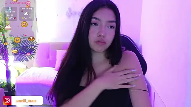 Snapshot of Ameliiaa_tay chatting on November 12, 2025, 11:43 am Ameliiaa tay online show from November 12, 2025, 11:43 am