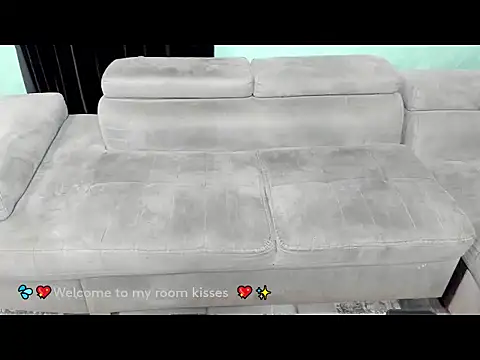 Snapshot of HugeDickFuck chatting on November 1, 2025, 9:28 pm HugeDickFuck online show from November 1, 2025, 9:28 pm