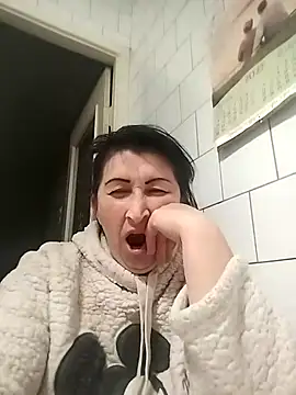 Snapshot of Funny_Karina chatting on September 22, 2025, 8:44 pm Funny Karina online show from September 22, 2025, 8:44 pm