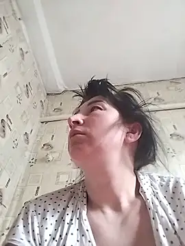 Funny Karina online show from May 25, 2026, 5:24 am