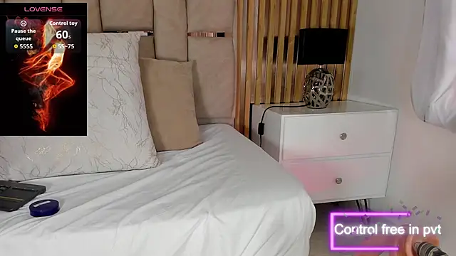 Snapshot of Luna_Naughty1 chatting on September 25, 2025, 7:17 pm Luna Naughty1 online show from September 25, 2025, 7:17 pm