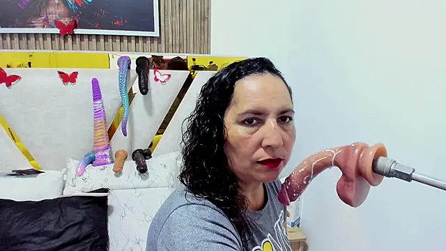 Snapshot of Luna_Naughty1 chatting on May 5, 2026, 6:27 pm Luna Naughty1 online show from May 5, 2026, 6:27 pm