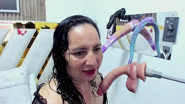 Snapshot of Luna_Naughty1 chatting on May 8, 2026, 9:03 am Luna Naughty1 online show from May 8, 2026, 9:03 am