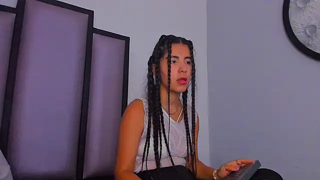 Lucy-23 online show from December 19, 2025, 5:25 am