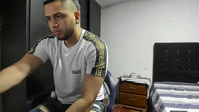 Ryan xc1 online show from January 18, 2026, 2:59 am