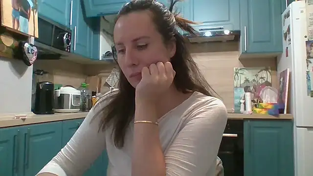 Snapshot of ALICAINWONDERLAND chatting on November 7, 2025, 10:54 pm ALICAINWONDERLAND online show from November 7, 2025, 10:54 pm