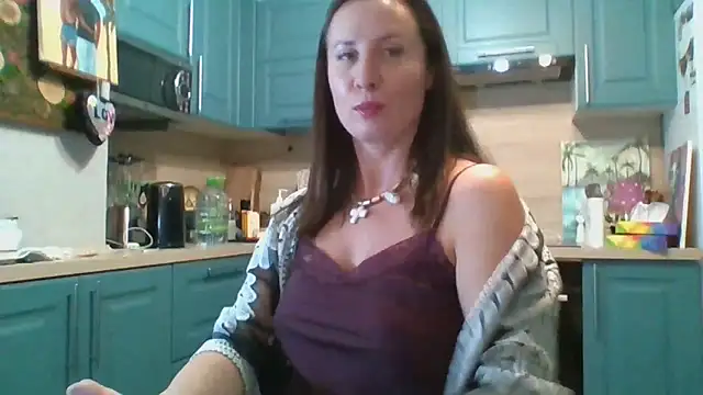 Snapshot of ALICAINWONDERLAND chatting on November 8, 2025, 4:40 pm ALICAINWONDERLAND online show from November 8, 2025, 4:40 pm