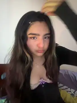 Clementyne30 online show from September 26, 2025, 9:52 pm