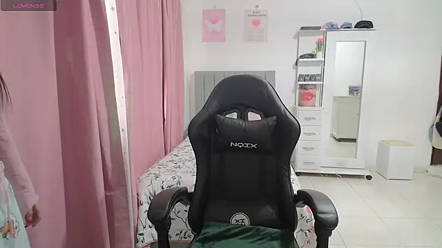 violetta blackk online show from February 26, 2026, 4:17 pm