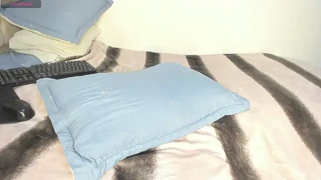 katitahotcam ass online show from October 11, 2025, 10:41 pm